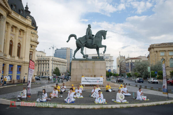 Quảng trường Cách mạng- Bucharest- ROMANIA